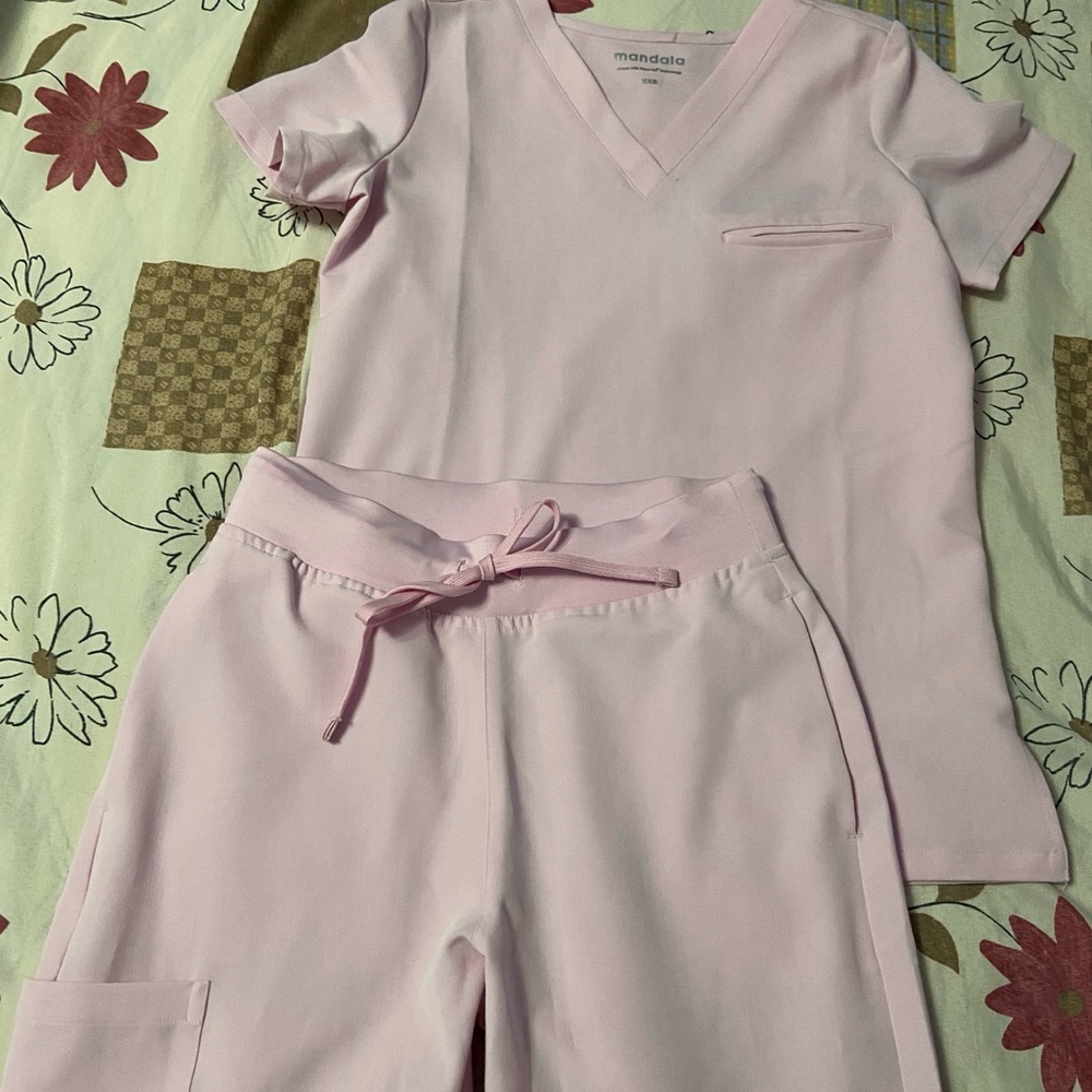 Mandala Scrubs XXS in Mist Pink